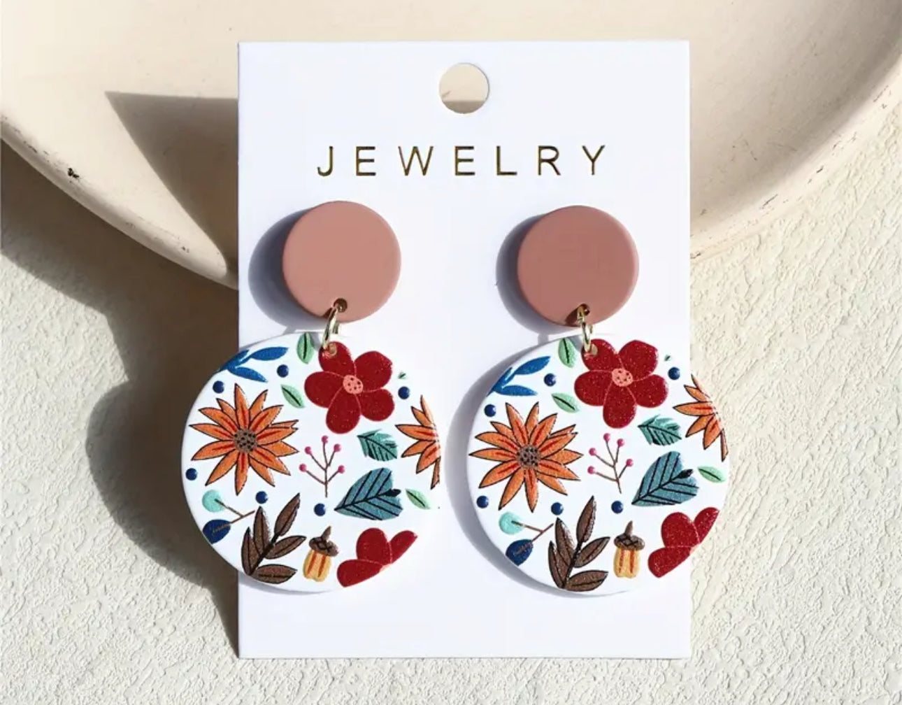 Bordo Çiçekli Akrilik Küpe