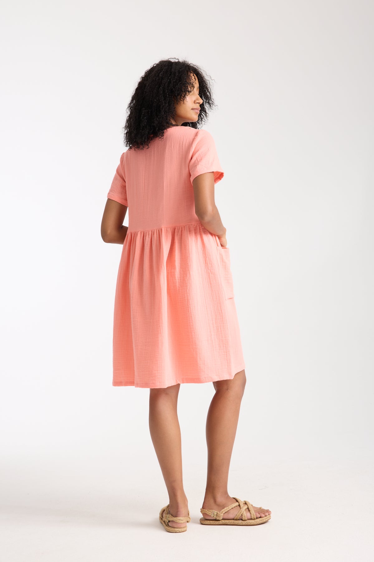 Çift Katlı Mercan Elbise