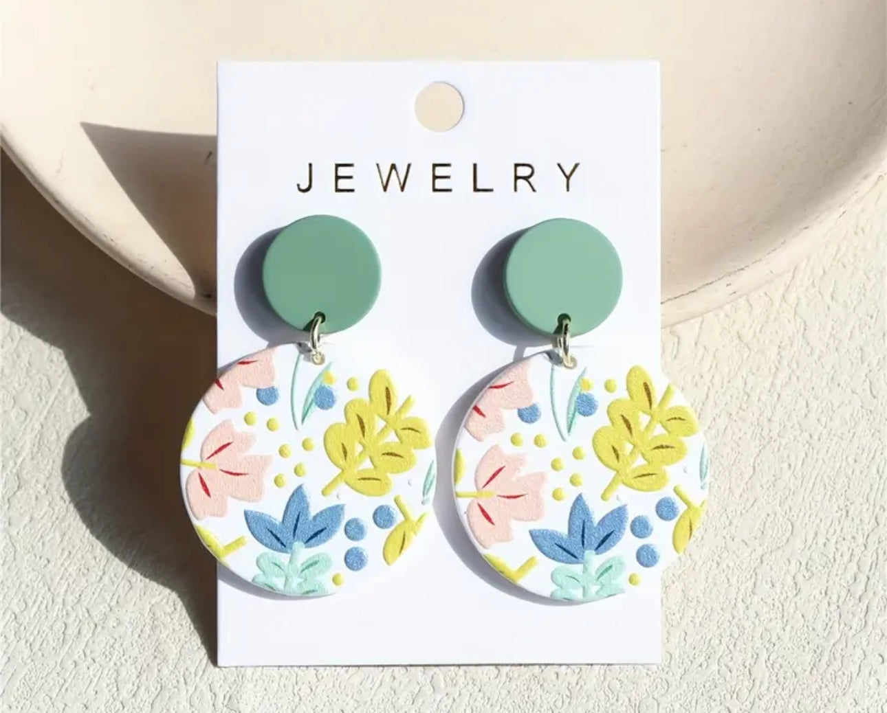 Pastel Çiçekli Akrilik Küpe