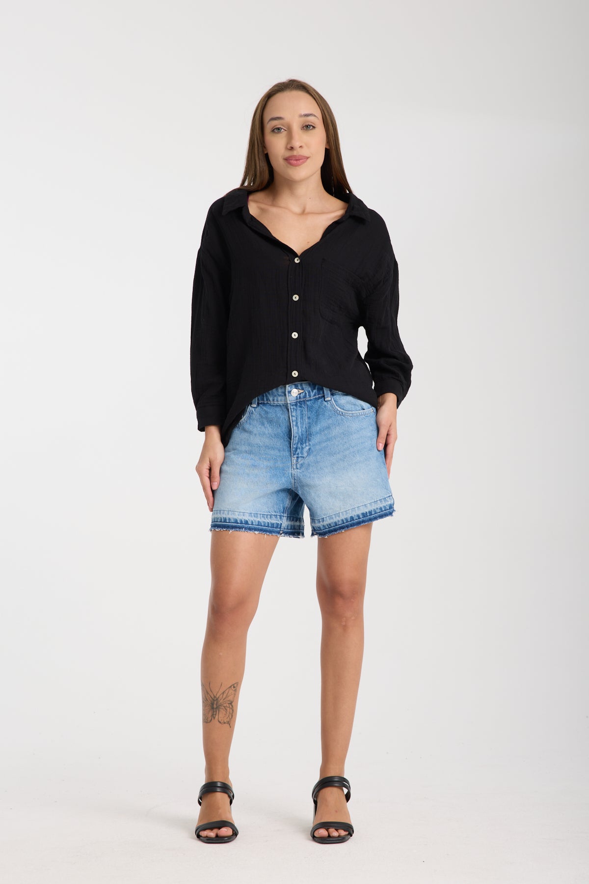 Çift Katlı Düşük Yaka Müslin Gömlek